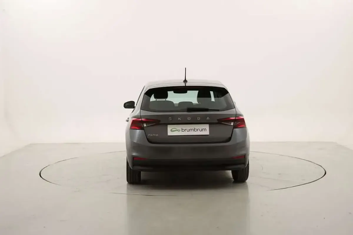 Usata Skoda Fabia Ambition 95 CV (69 kW) 2022 Grigio Utilitaria