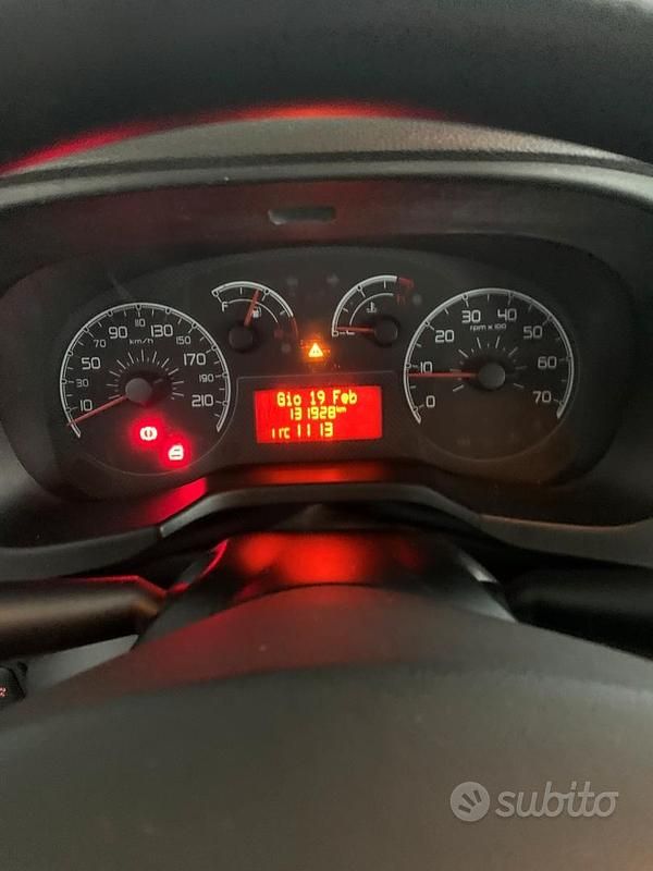 Usata Peugeot Bipper 2010 Blu Monovolume