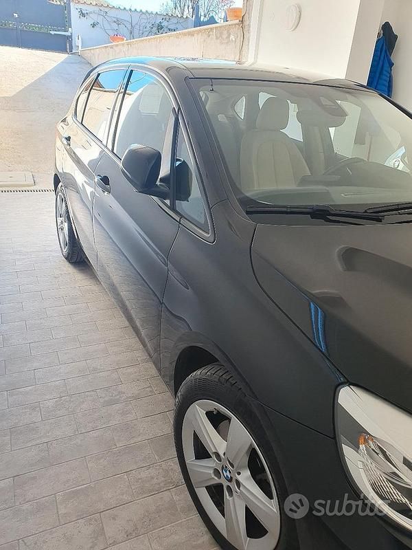 Usata BMW 216 116 CV (85 kW) 2015 Nero Monovolume