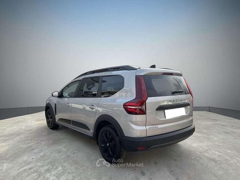 Usata Dacia Jogger Extreme 101 CV (74 kW) 2022 Grigio lunare metallizzato Monovolume