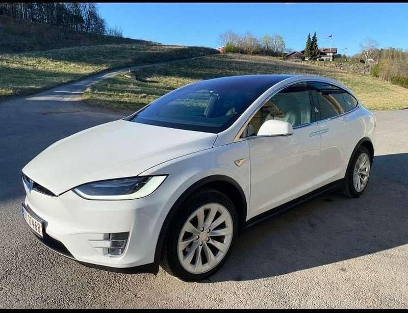 Usata Tesla Model X 158 kW (215 CV) 2016 SUV