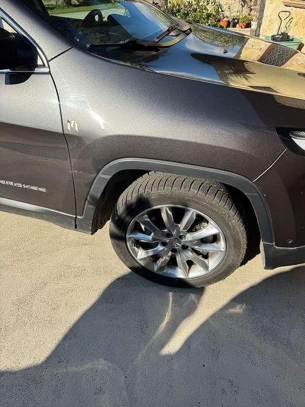 Usata Jeep Cherokee Limited 200 CV (147 kW) 2016 Grigio SUV