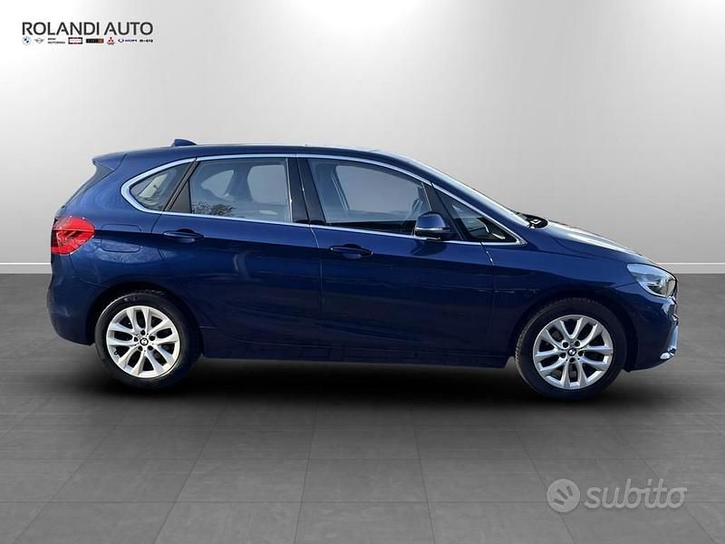 Usata BMW 218 Active Tourer Advantage 150 CV (110 kW) 2016 Blu mediterraneo metallizzato Monovolume