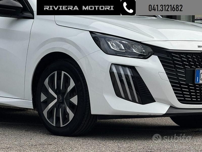 Usata Peugeot 208 Style 75 CV (55 kW) 2024 Bianco Utilitaria