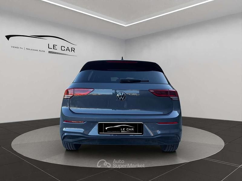 Usata VW Golf VIII Style 131 CV (96 kW) 2020 Grigio Berlina