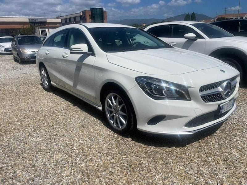 Usata Mercedes CLA200 Premium 136 CV (100 kW) 2017 Bianco Station wagon