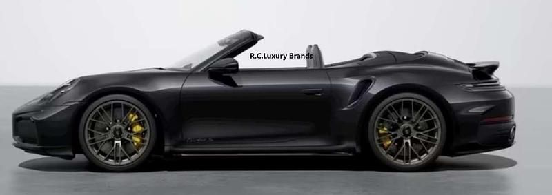 Nuova Porsche 911 711 CV (522 kW) 2026 Nero jet Cabrio