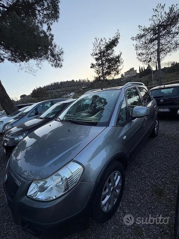 Usata Fiat Sedici Dynamic 120 CV (88 kW) 2010 Grigio SUV