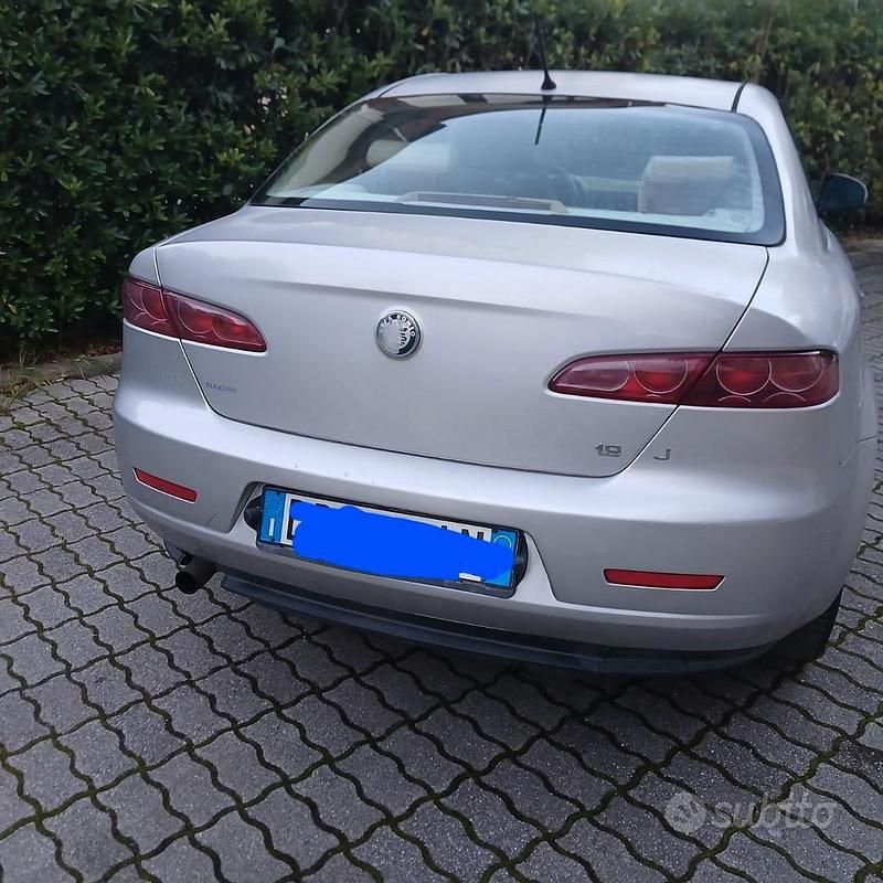 Usata Alfa Romeo 159 150 CV (110 kW) 2008 Grigio Berlina