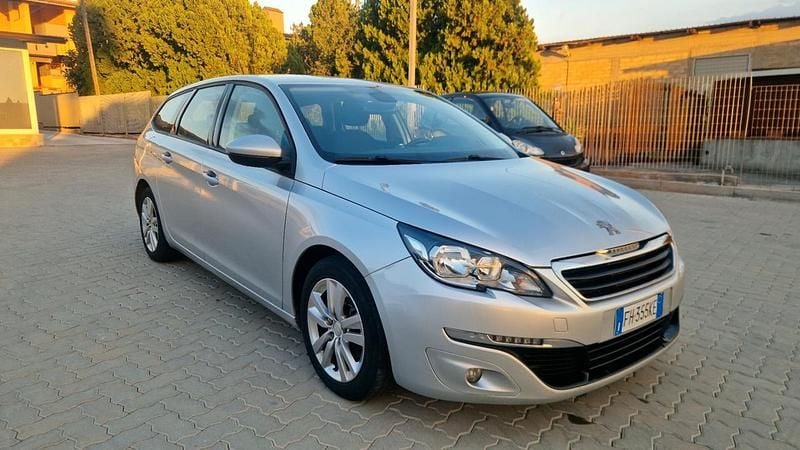 Usata Peugeot 308 Business-Line 119 CV (87 kW) 2017 Argento Station wagon
