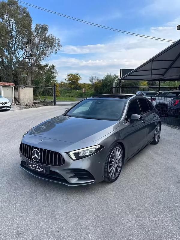 Usata Mercedes A180 Premium 115 CV (84 kW) 2019 Grigio Berlina