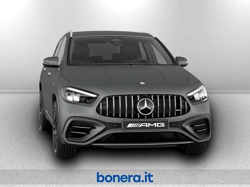 Nuova Mercedes GLA45 AMG Premium 421 CV (309 kW) 2025 Grigio montagna magno manufakt SUV