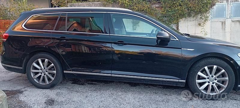 Usata VW Passat 190 CV (139 kW) 2016 Nero Station wagon