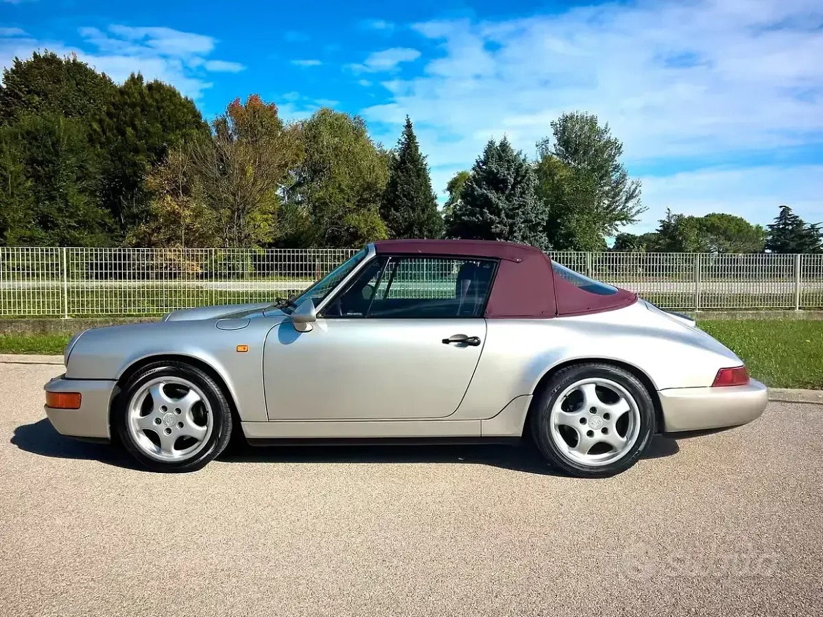 Usata Porsche 911 Carrera Cabriolet 250 CV (183 kW) 1992 Grigio Cabrio
