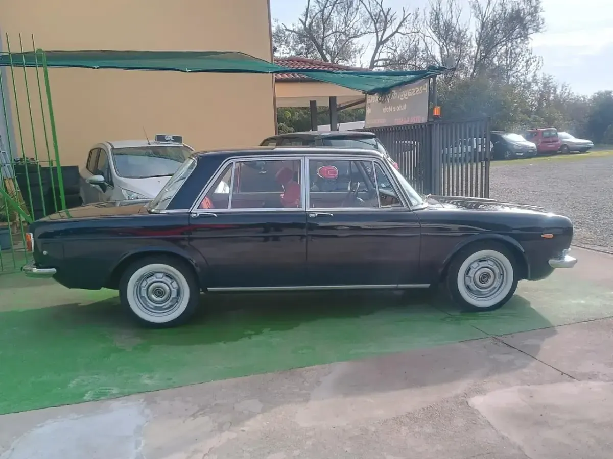 Usata Lancia 2000 1975 Blu Station wagon