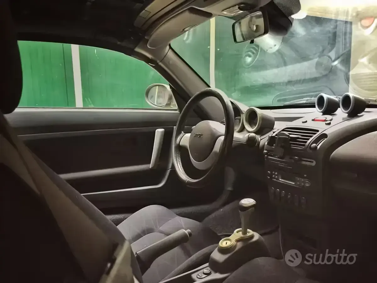 Usata Smart Roadster 82 CV (60 kW) 2004 Nero Cabrio