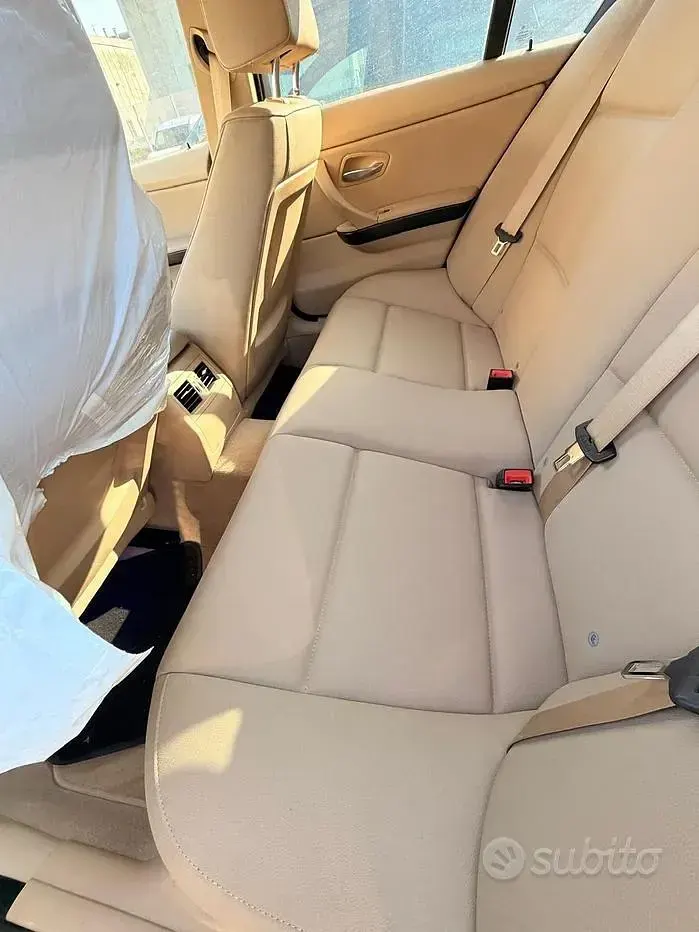 Usata BMW 320 177 CV (130 kW) 2009 Grigio Berlina