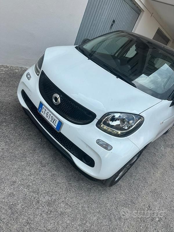 Usata Smart ForFour 71 CV (52 kW) 2019 Bianco Utilitaria