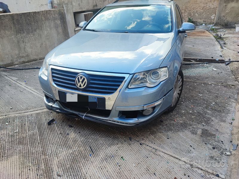 Usata VW Passat 140 CV (102 kW) 2008 Blu Station wagon