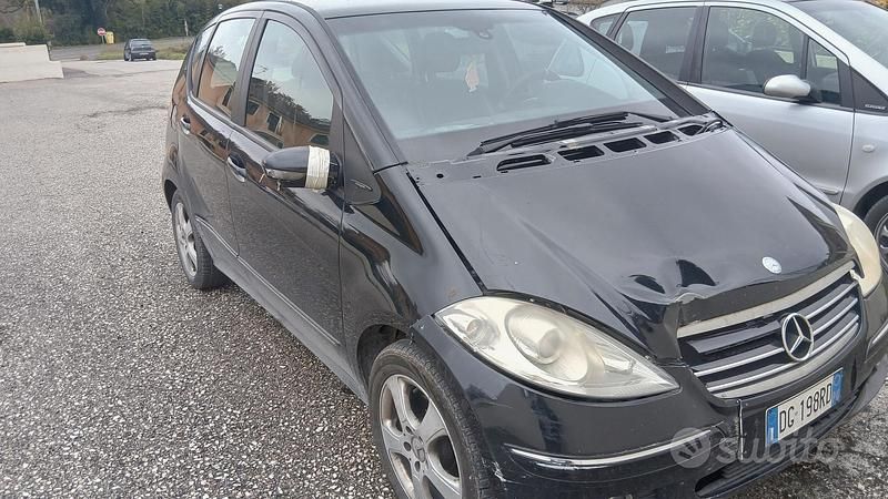 Usata Mercedes A150 95 CV (69 kW) 2005 Nero Monovolume