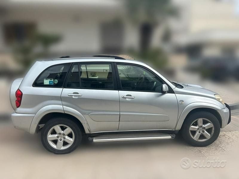 Usata Toyota RAV4 2004 SUV
