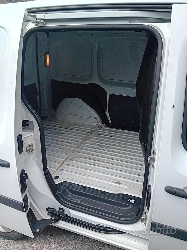 Usata Renault Kangoo 44 kW (60 CV) 2020 Bianco Monovolume