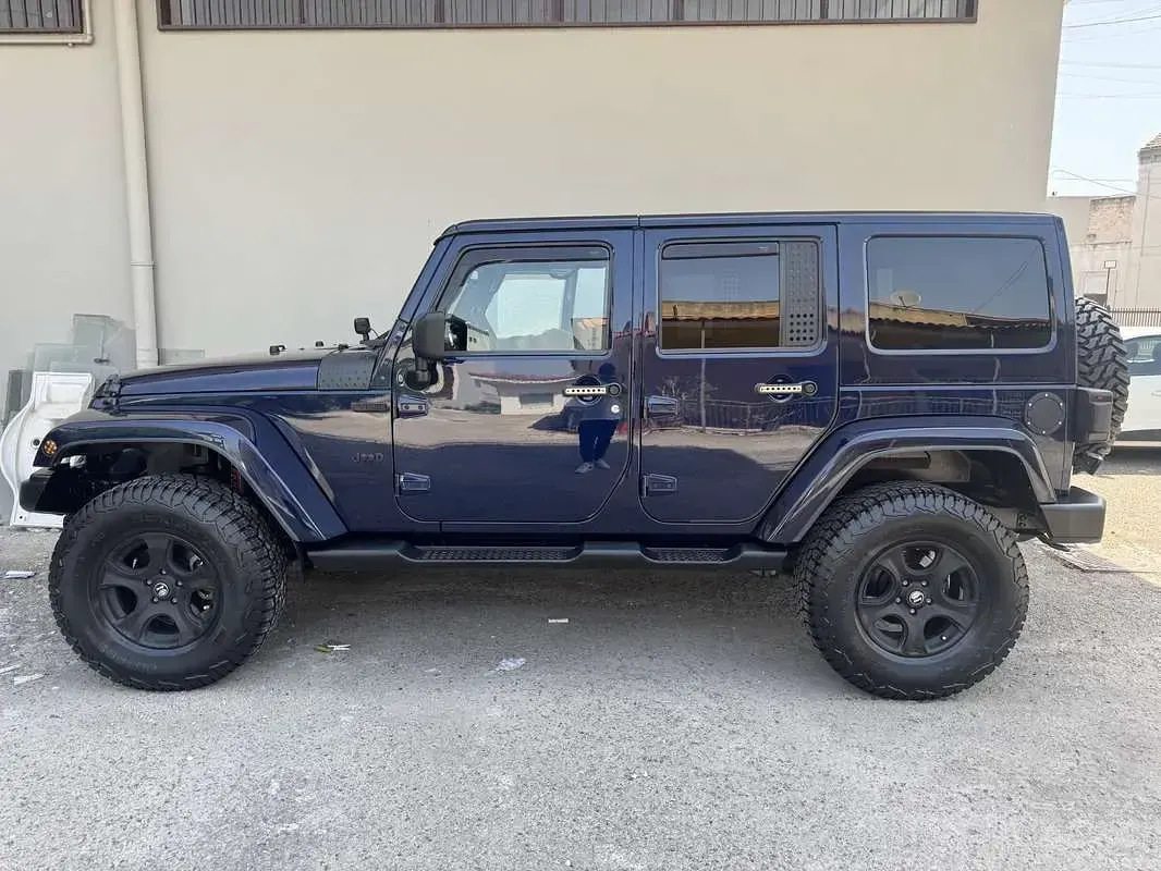 Usata Jeep Wrangler Unlimited Sahara 200 CV (147 kW) 2013 SUV