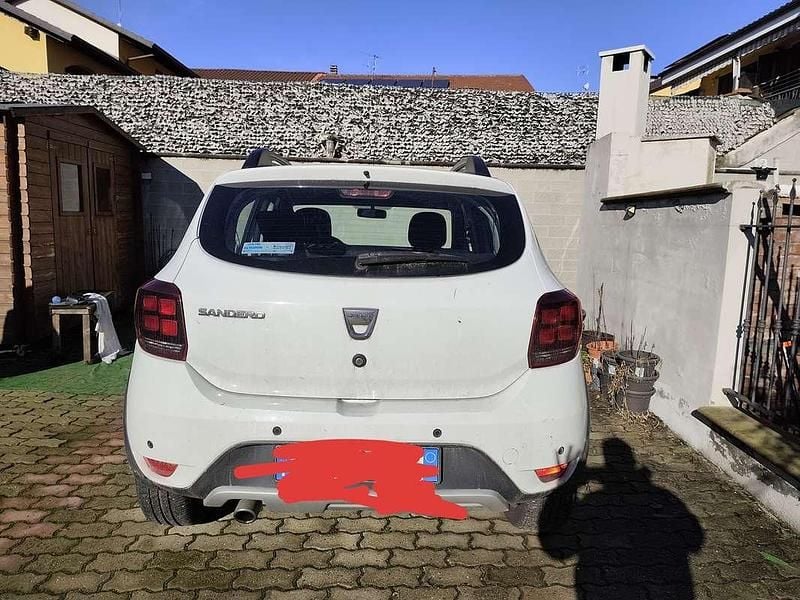 Usata Dacia Sandero Anniversary 101 CV (74 kW) 2020 Bianco SUV