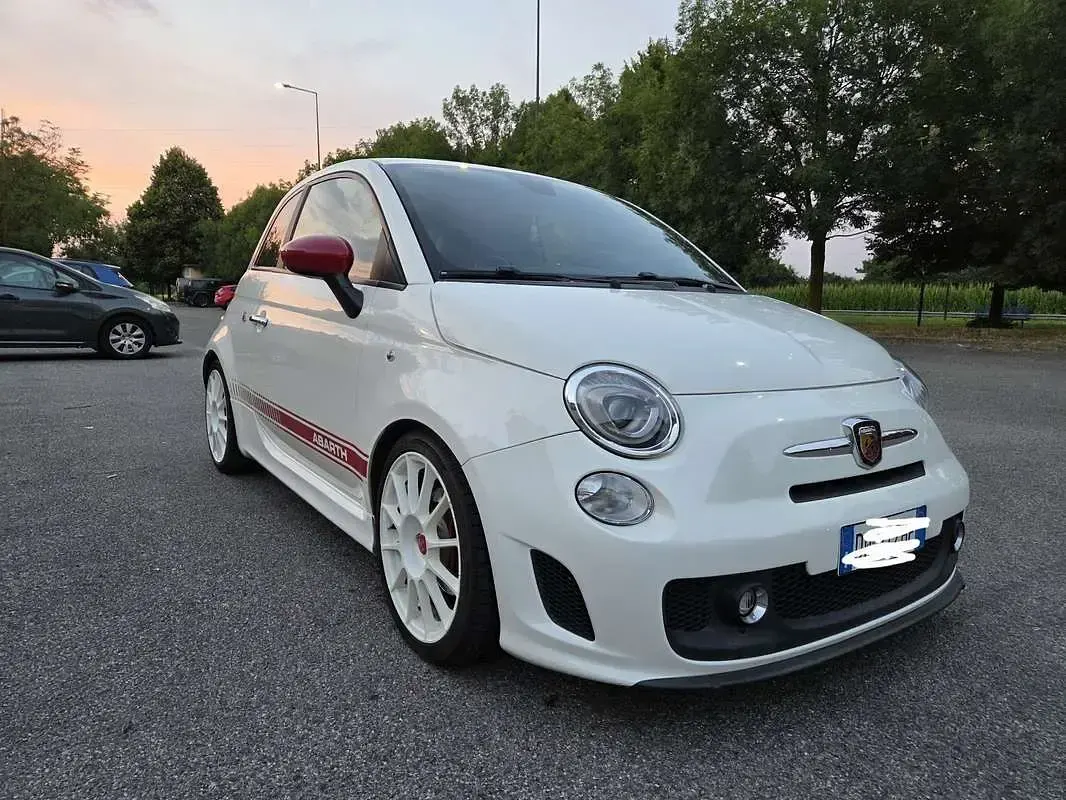 Usata Abarth 500 Esseesse 135 CV (99 kW) 2009 Utilitaria