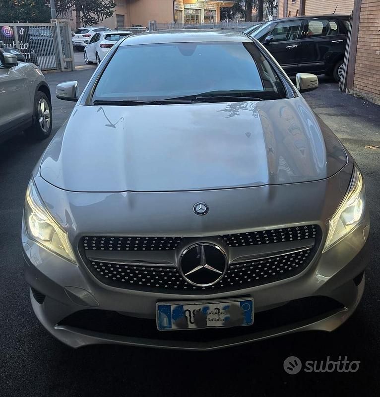Usata Mercedes CLA200 135 CV (99 kW) 2016 Grigio Berlina