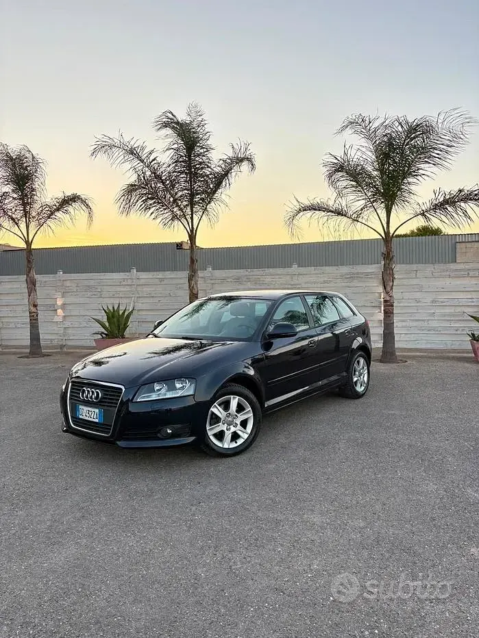 Usata Audi A3 Ambition 90 CV (66 kW) 2010 Blu Utilitaria
