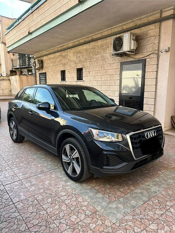 Usata Audi Q2 Admired 150 CV (110 kW) 2022 Grigio SUV