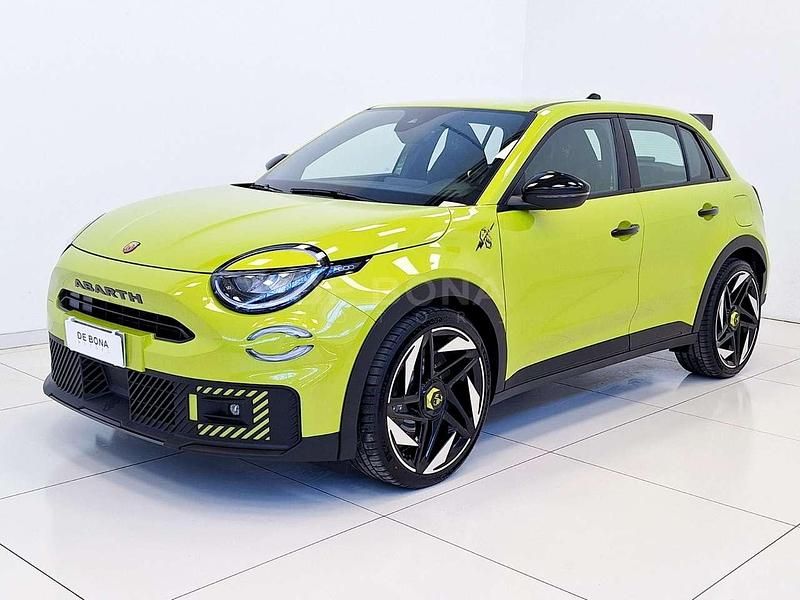 Nuova Abarth 600e Turismo 177 kW (241 CV) 2025 Acid green SUV