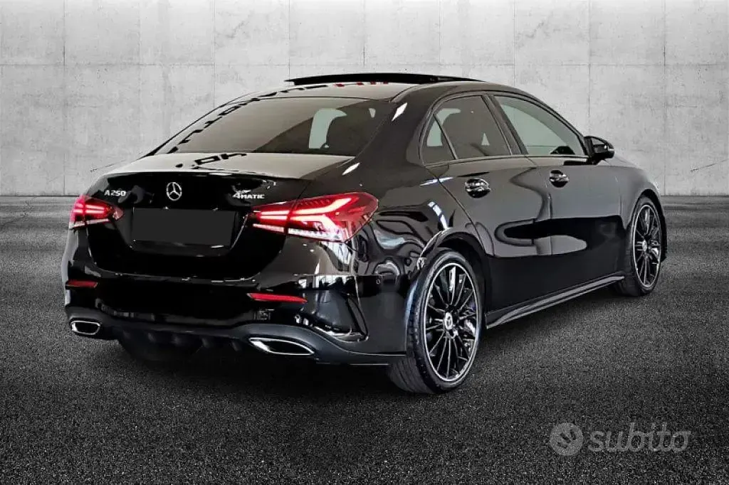 Usata Mercedes A250 Premium 224 CV (164 kW) 2019 Nero Berlina