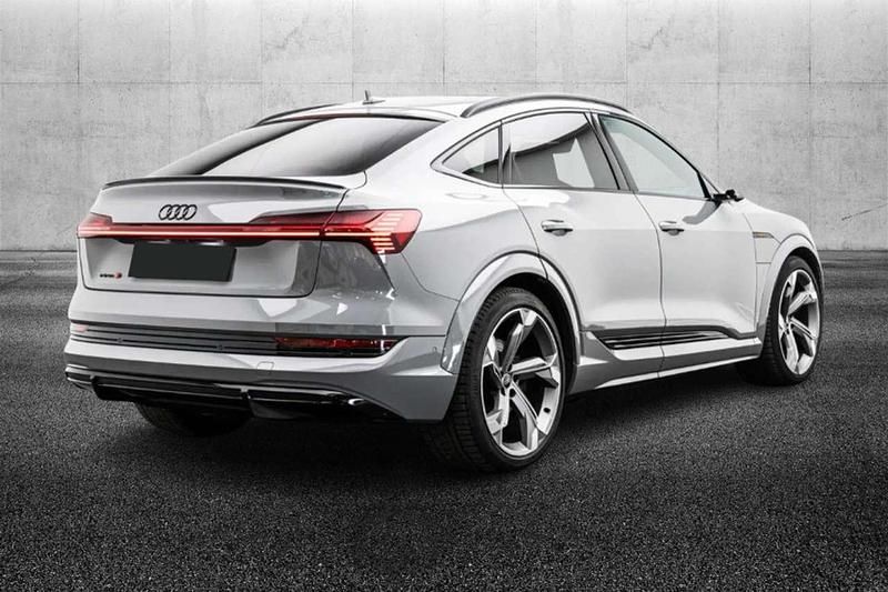Usata Audi e-tron 225 kW (307 CV) 2022 Grigio SUV