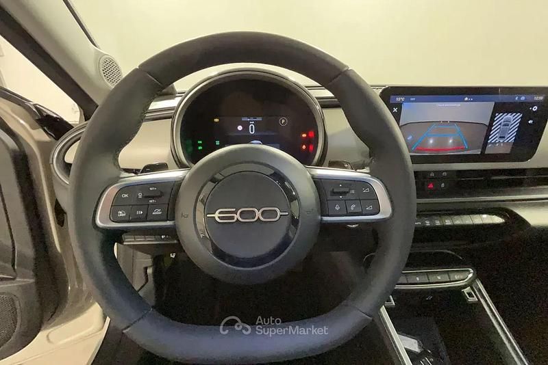 Usata Fiat 600 La Prima 136 CV (100 kW) 2025 Beige SUV