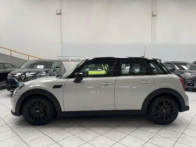 Usata Mini Cooper Classic 136 CV (100 kW) 2022 Bianco Utilitaria