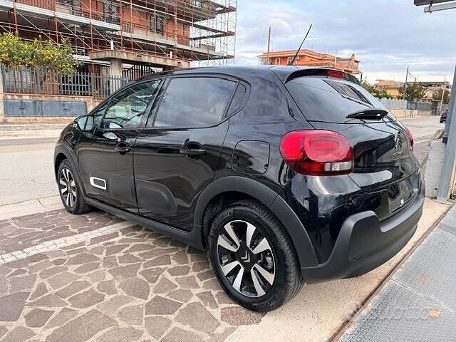 Usata Citroën C3 PureTech 110 CV (80 kW) 2024 Nero Berlina