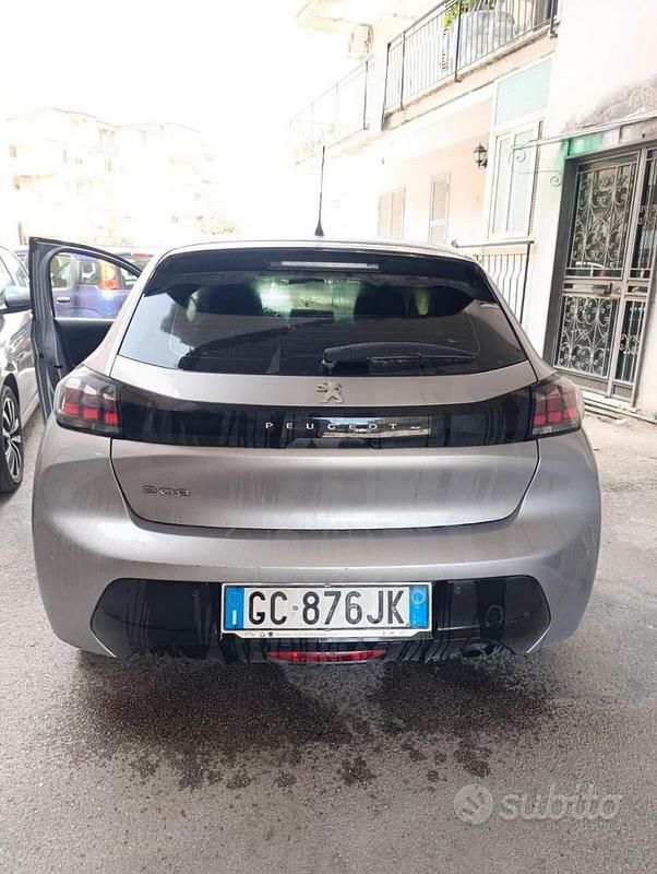 Usata Peugeot 208 82 CV (60 kW) 2020 Grigio Utilitaria