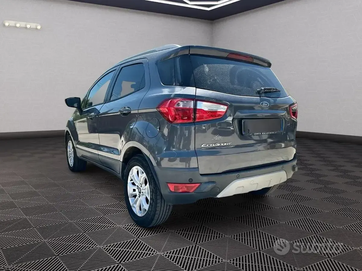 Usata Ford Ecosport Titanium 95 CV (69 kW) 2017 Grigio SUV