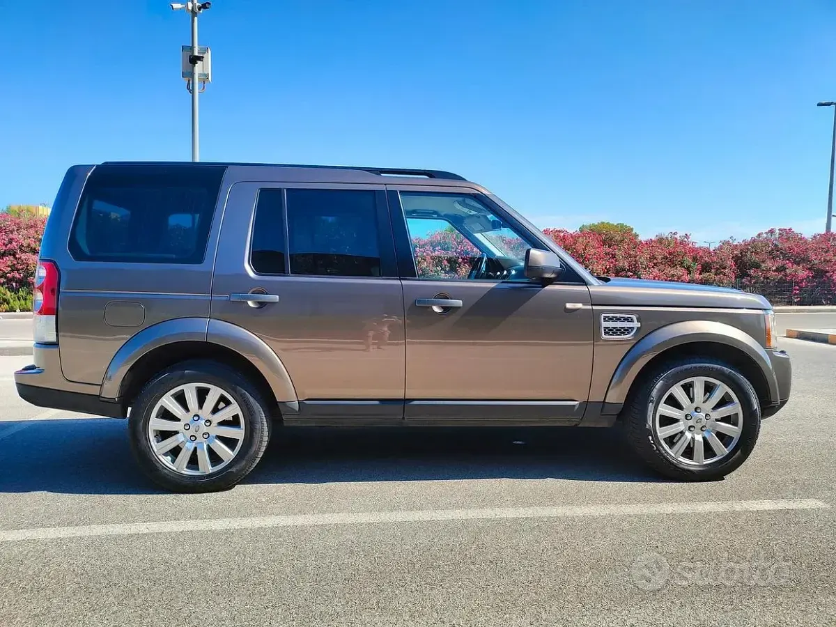 Usata Land Rover Discovery 4 HSE 256 CV (188 kW) 2012 Marrone SUV