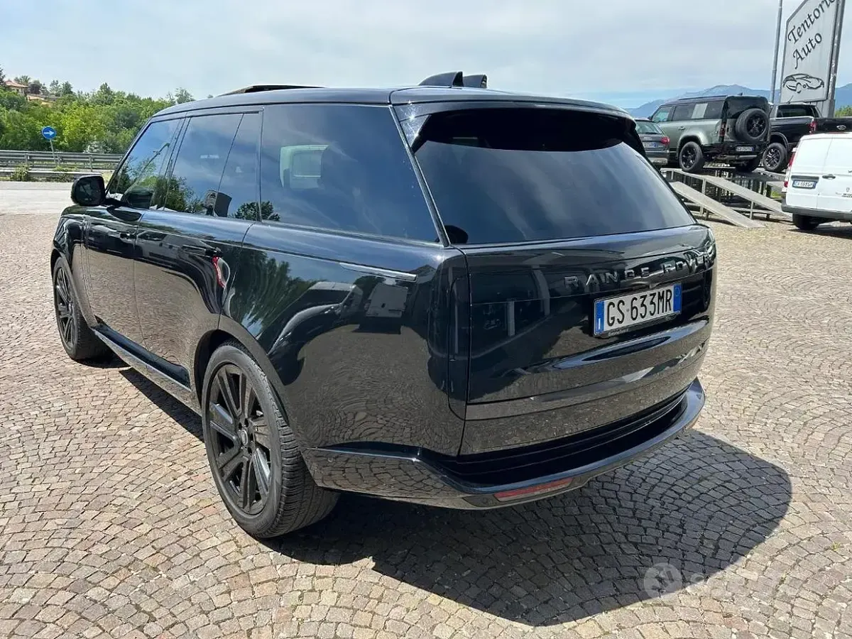 Usata Land Rover Range Rover HSE 249 CV (183 kW) 2024 Nero SUV