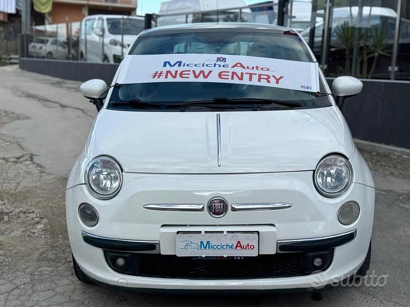 Usata Fiat 500 Lounge 70 CV (51 kW) 2009 Bianco Cabrio