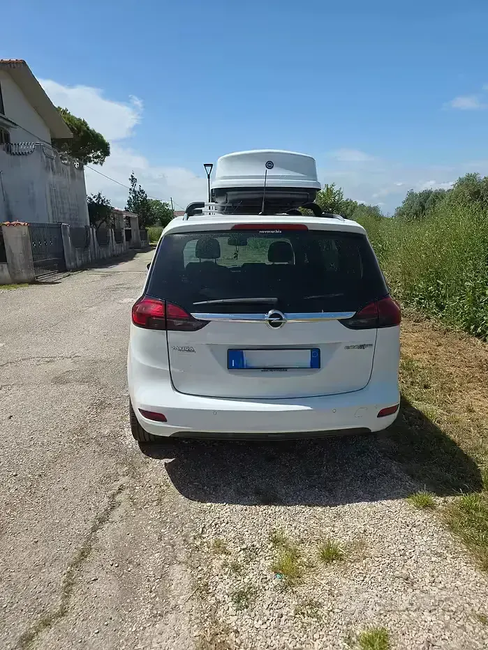 Usata Opel Zafira Tourer 150 CV (110 kW) 2014 Bianco Monovolume