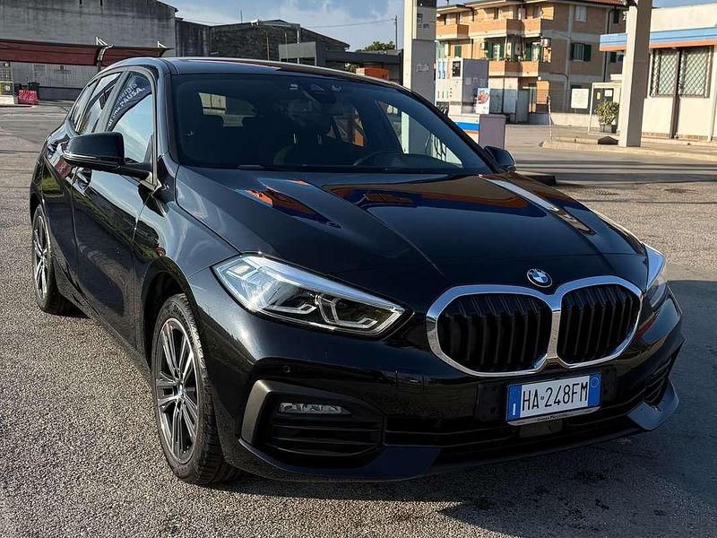 Usata BMW 118 Comfort Edition 150 CV (110 kW) 2021 Nero Utilitaria