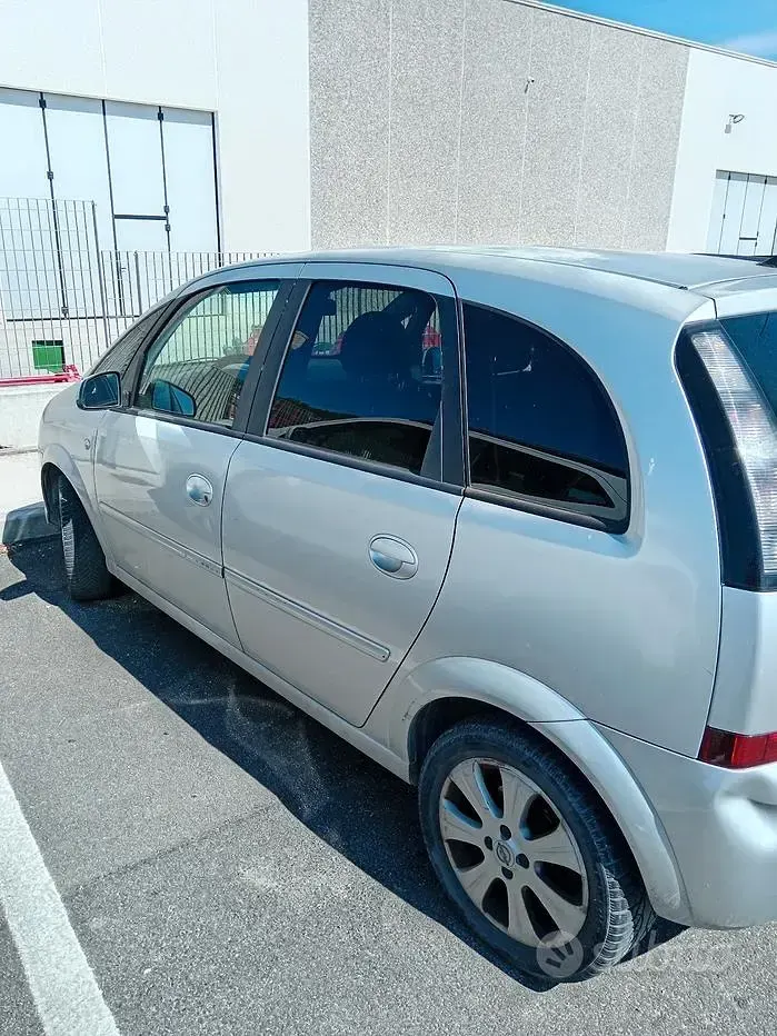 Usata Opel Meriva 75 CV (55 kW) 2007 Grigio Monovolume