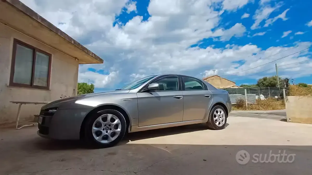 Usata Alfa Romeo 159 150 CV (110 kW) 2007 Grigio Berlina