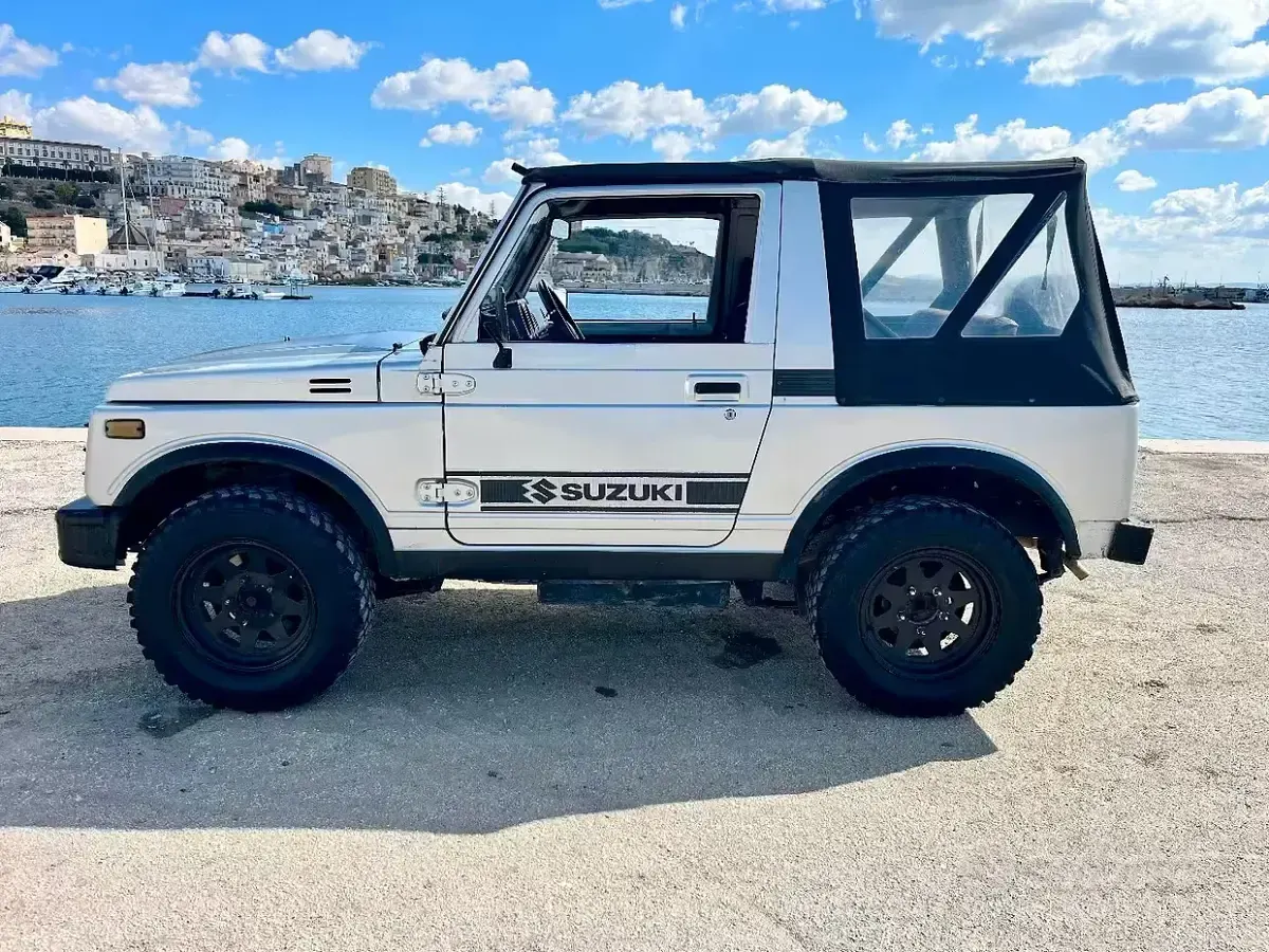 Usata Suzuki Samurai 1985 Grigio SUV