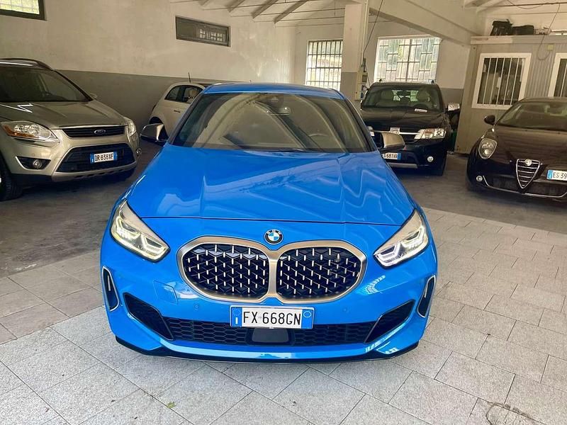 Usata BMW M135 320 CV (235 kW) 2019 Blu/azzurro Utilitaria
