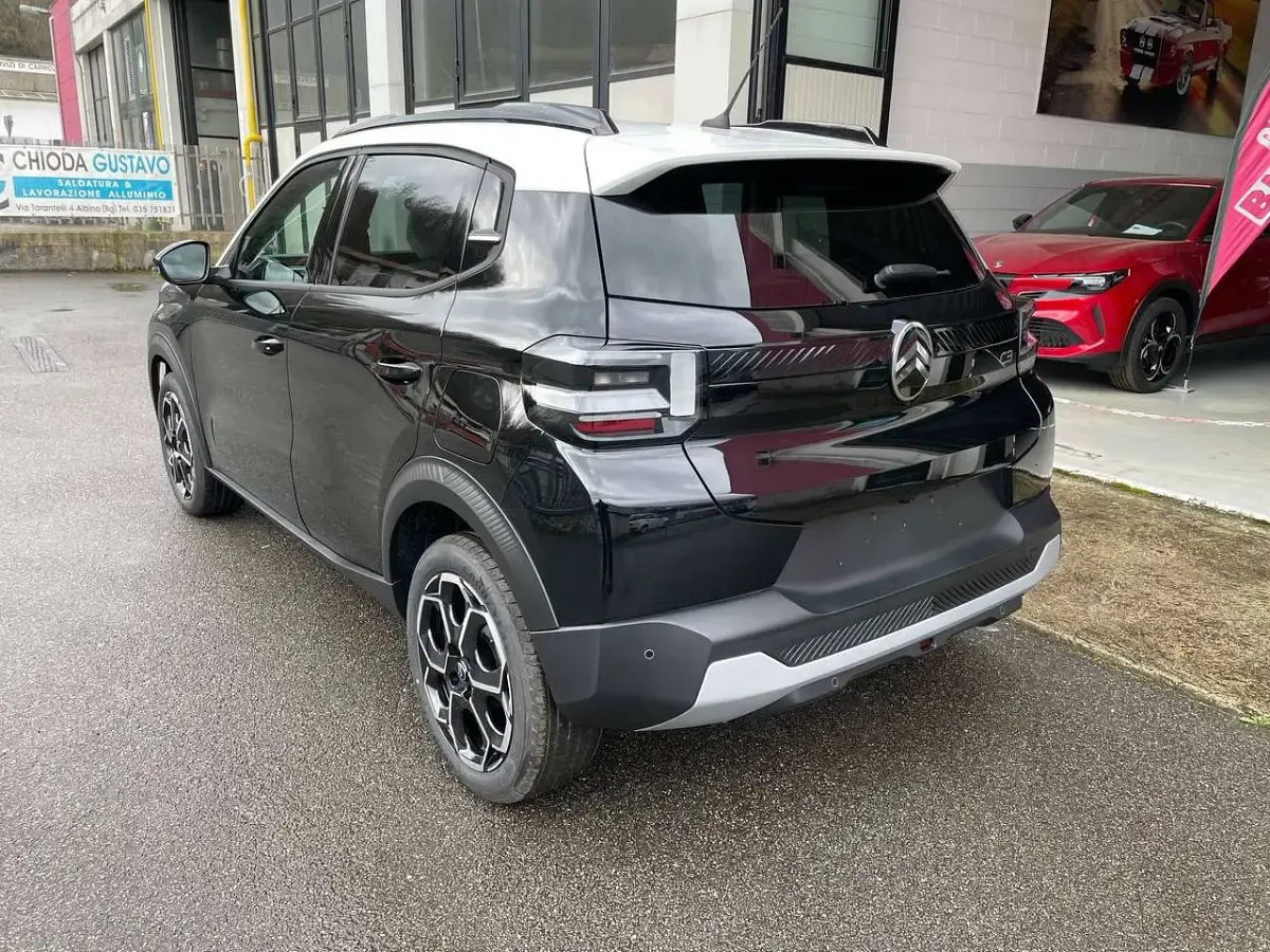Nowe Citroën C3 PureTech 101 KM (74 kW) 2026 Czarny SUV